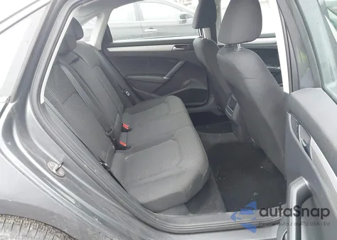 2017 Volkswagen Passat 1.8T S z USA, uszkodzony, nr VIN 1VWAT7A36HC017616